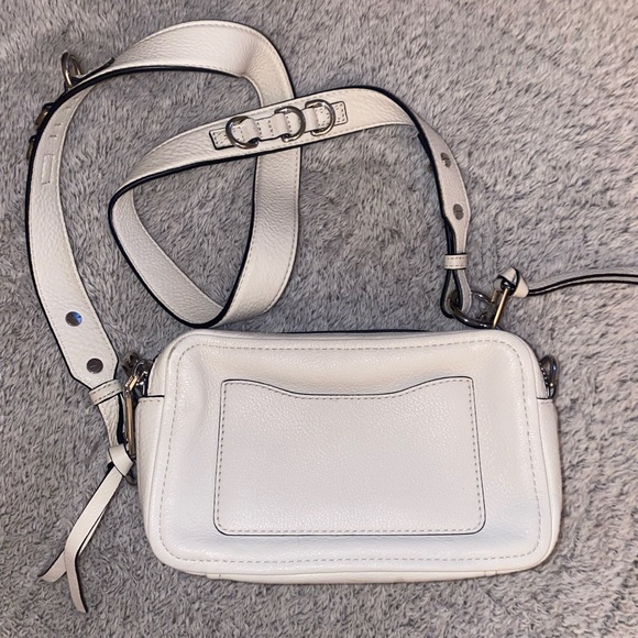 Marc Jacobs The Softshot Leather Crossbody in White - Picture 3 of 6